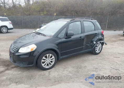 2013 Suzuki Sx4 Premium z USA, uszkodzony, nr VIN JS2YB5A38D6101881
